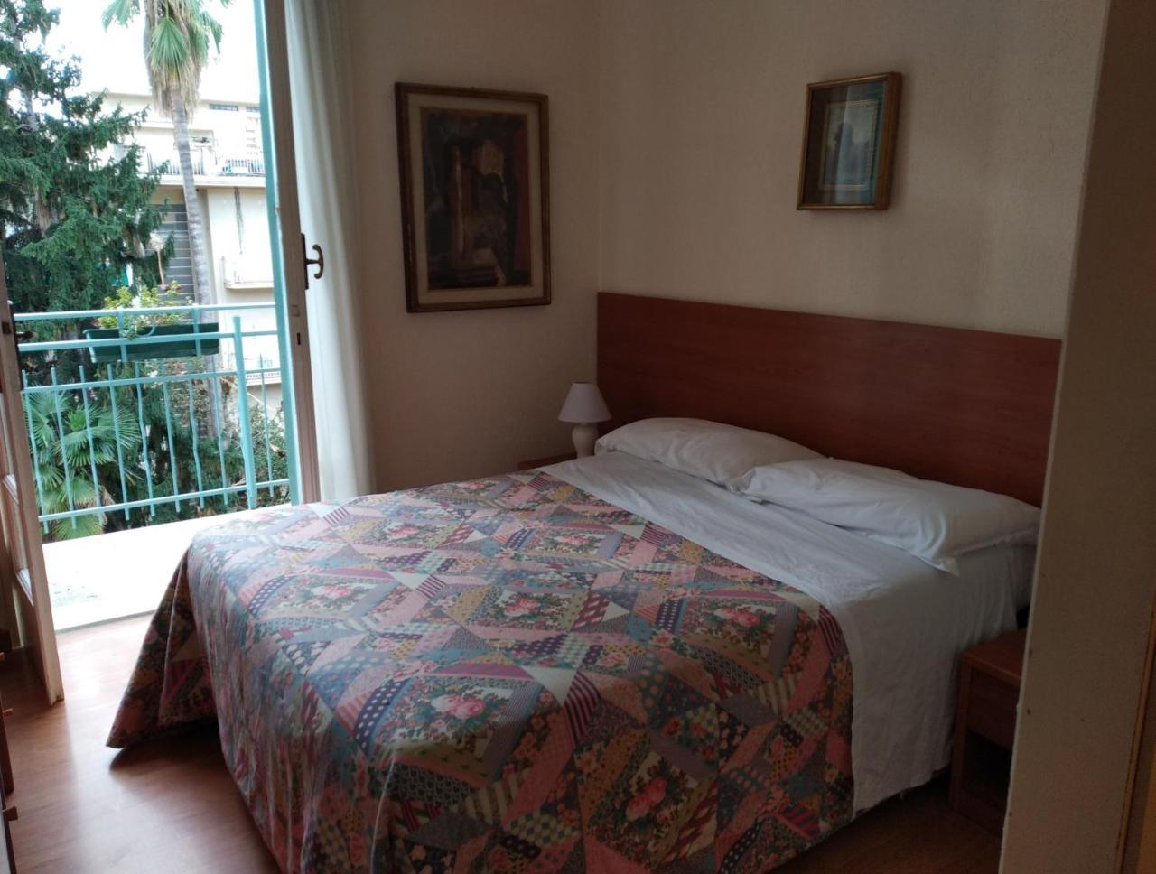 Hotel Lucciola Bordighera Exterior foto